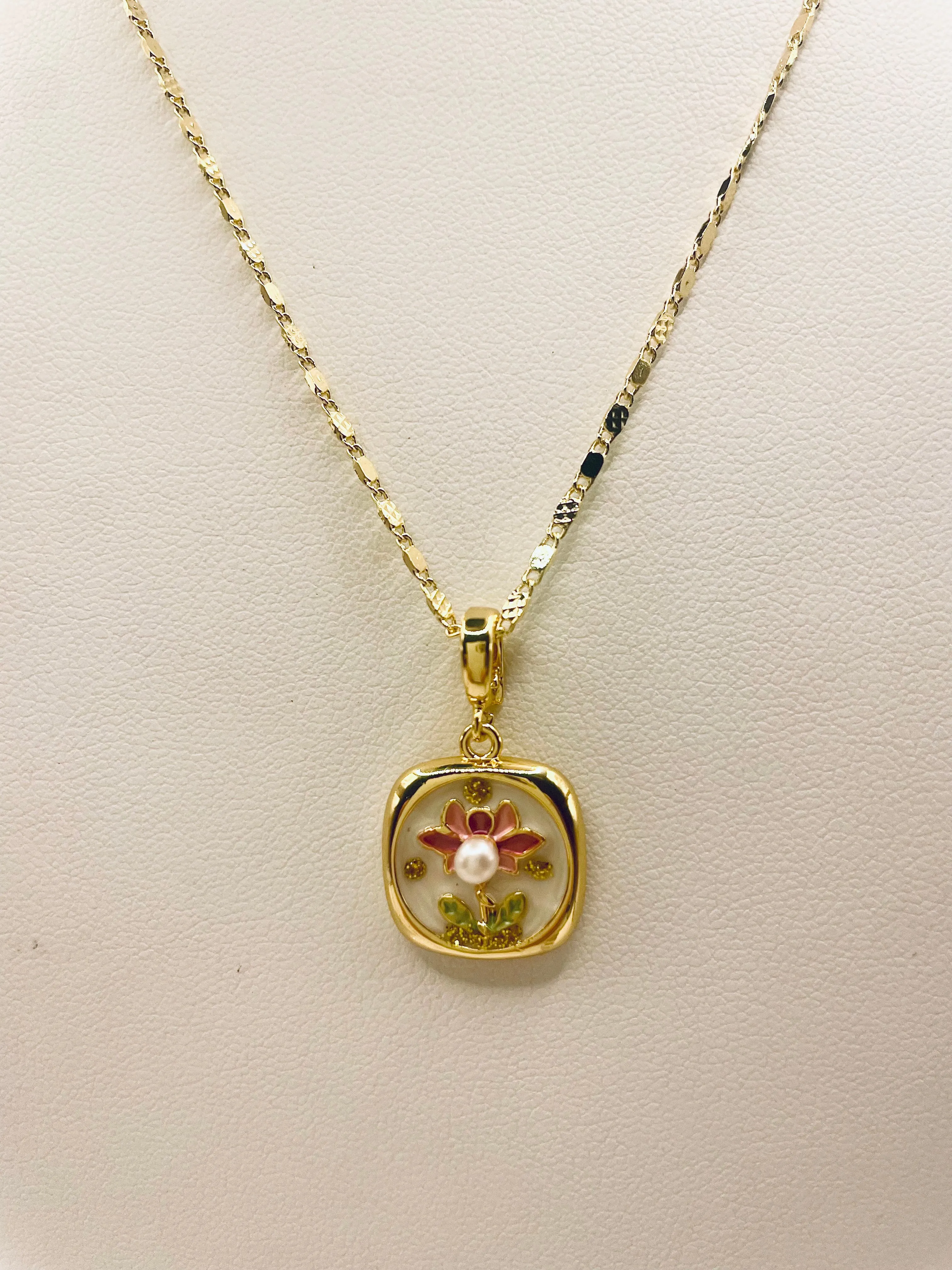 Larissa necklace