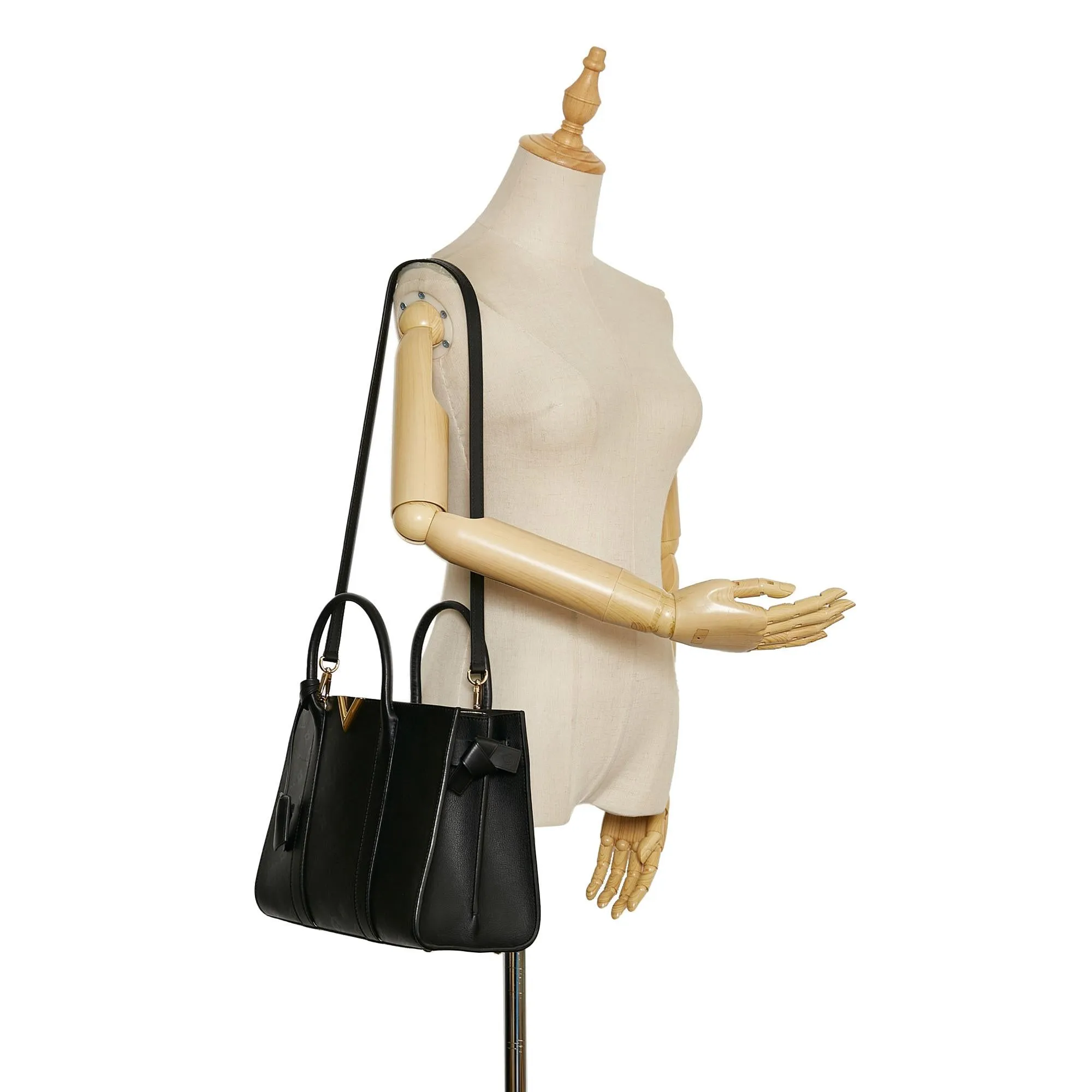 Louis Vuitton Monogram Very Tote MM (SHG-cyyUdu)