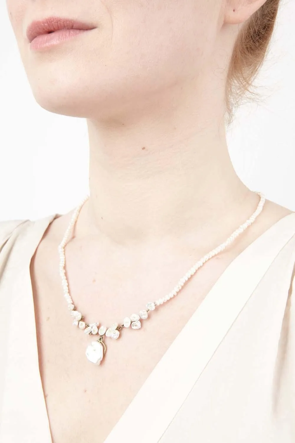 Silver Dollar Necklace - Petite Contour