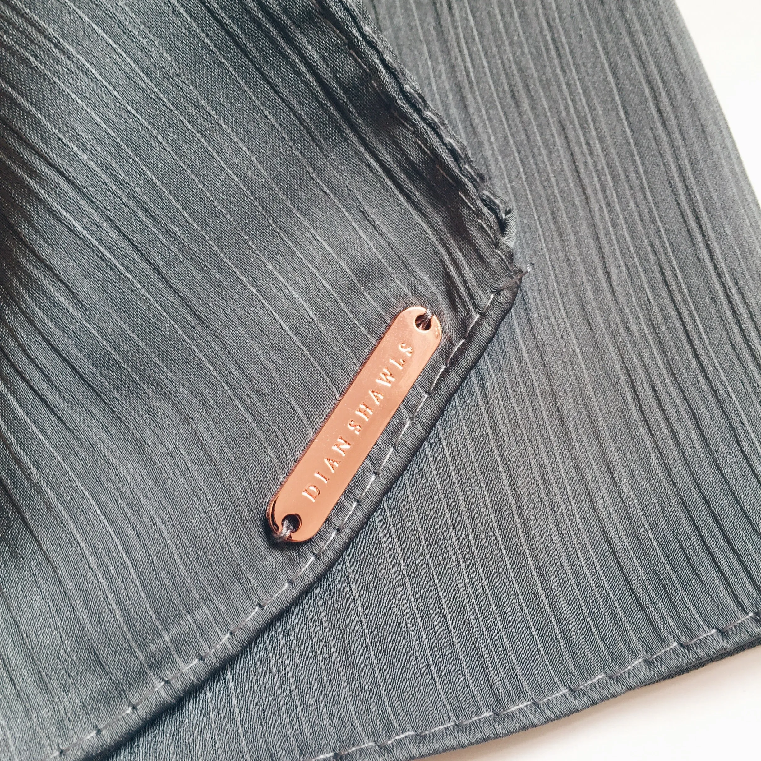 Textured Satin : Peach