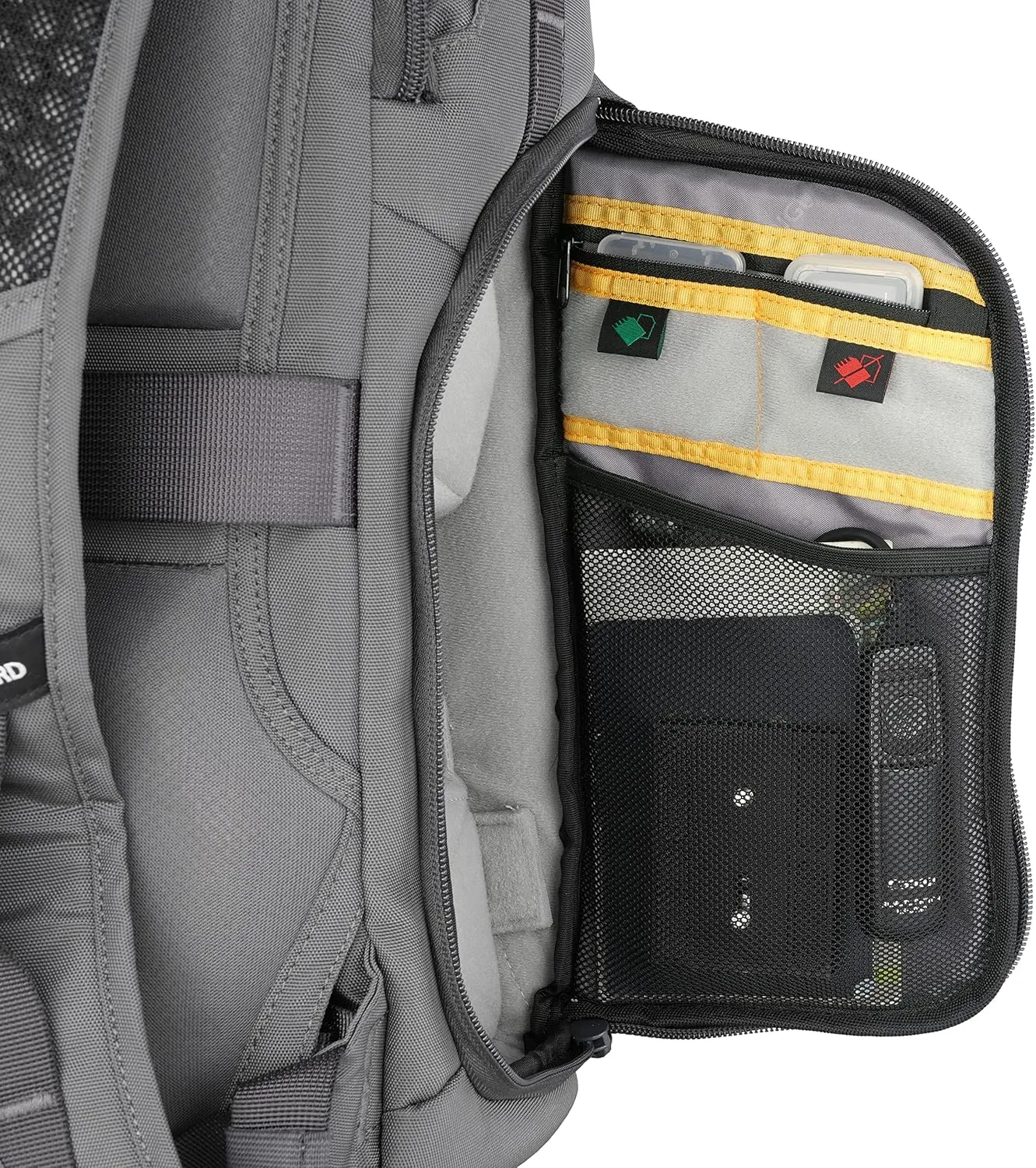 VANGUARD VEO Adaptor S41 Side Opening Camera Backpack, Black