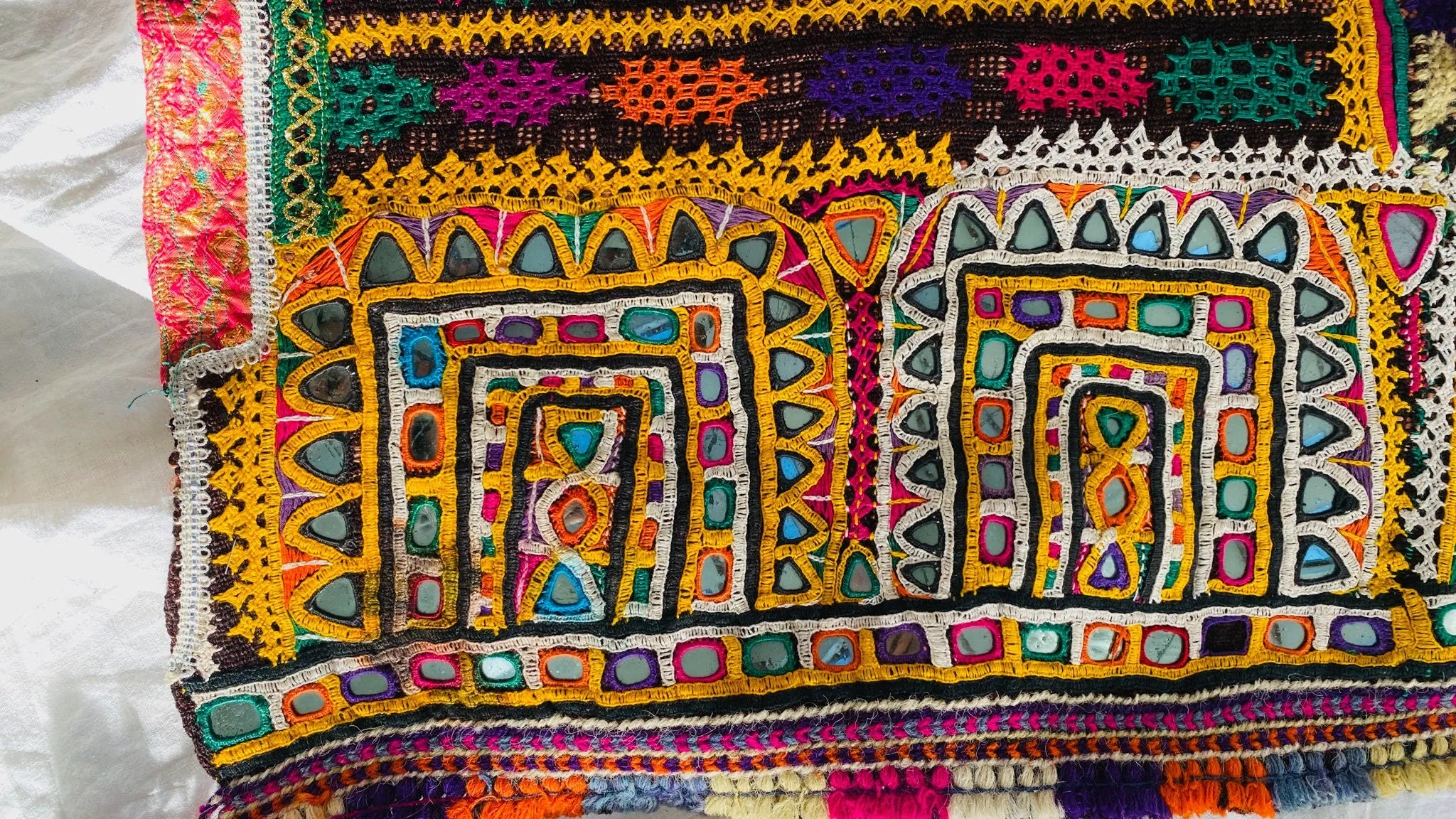 Vintage Rabari Wool Shawl & Throw. Mirror Work. Embroidered 0183