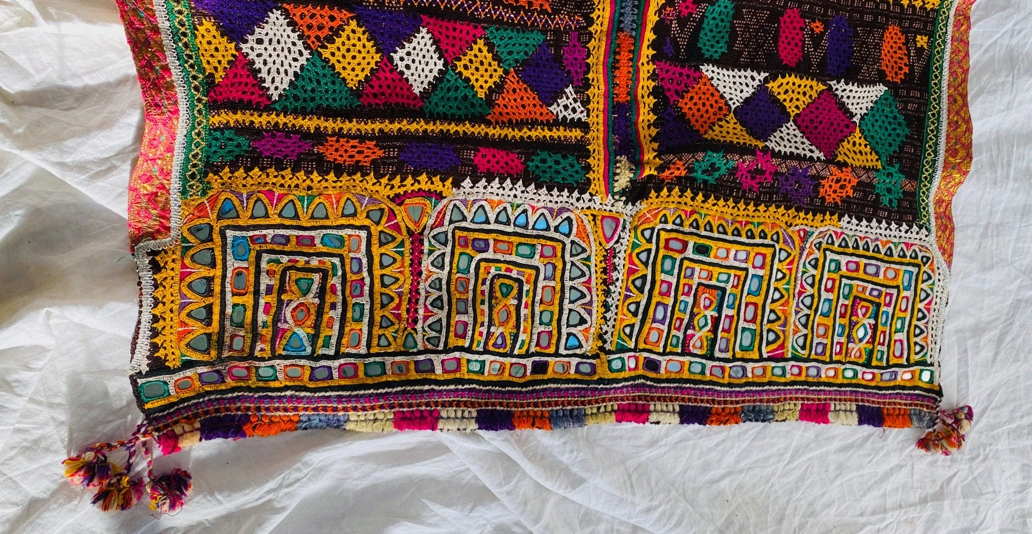 Vintage Rabari Wool Shawl & Throw. Mirror Work. Embroidered 0183