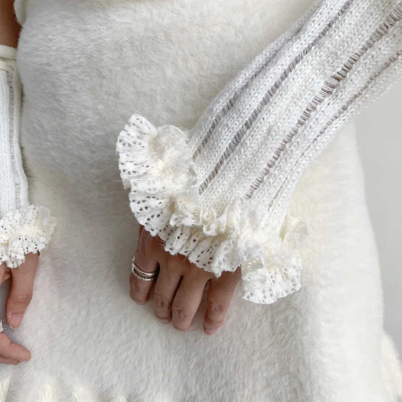 Y2K Lace Knit Fingerless Gloves with Tied Cuffs  Punk Womens Strap Hand Sleeves, Gothic Lolita & JK Style Accessories