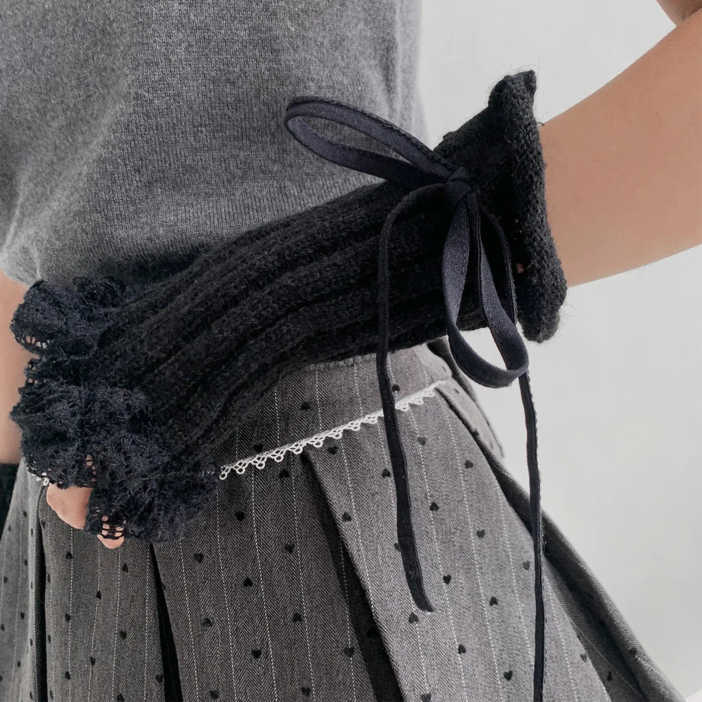 Y2K Lace Knit Fingerless Gloves with Tied Cuffs  Punk Womens Strap Hand Sleeves, Gothic Lolita & JK Style Accessories